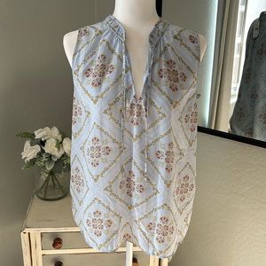 LOFT Blue Floral Sleeveless Blouse Size Large NWT